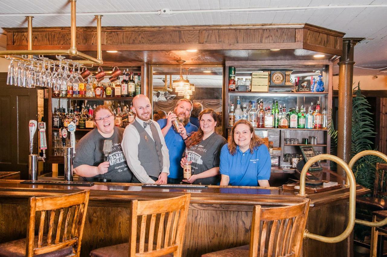 The Historic Wolf Hotel Ellinwood エクステリア 写真